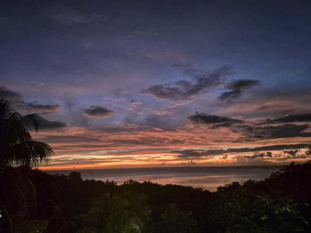 29.Location Villa piscine vue mer Deshaies Guadeloupe_Coucher du soleil